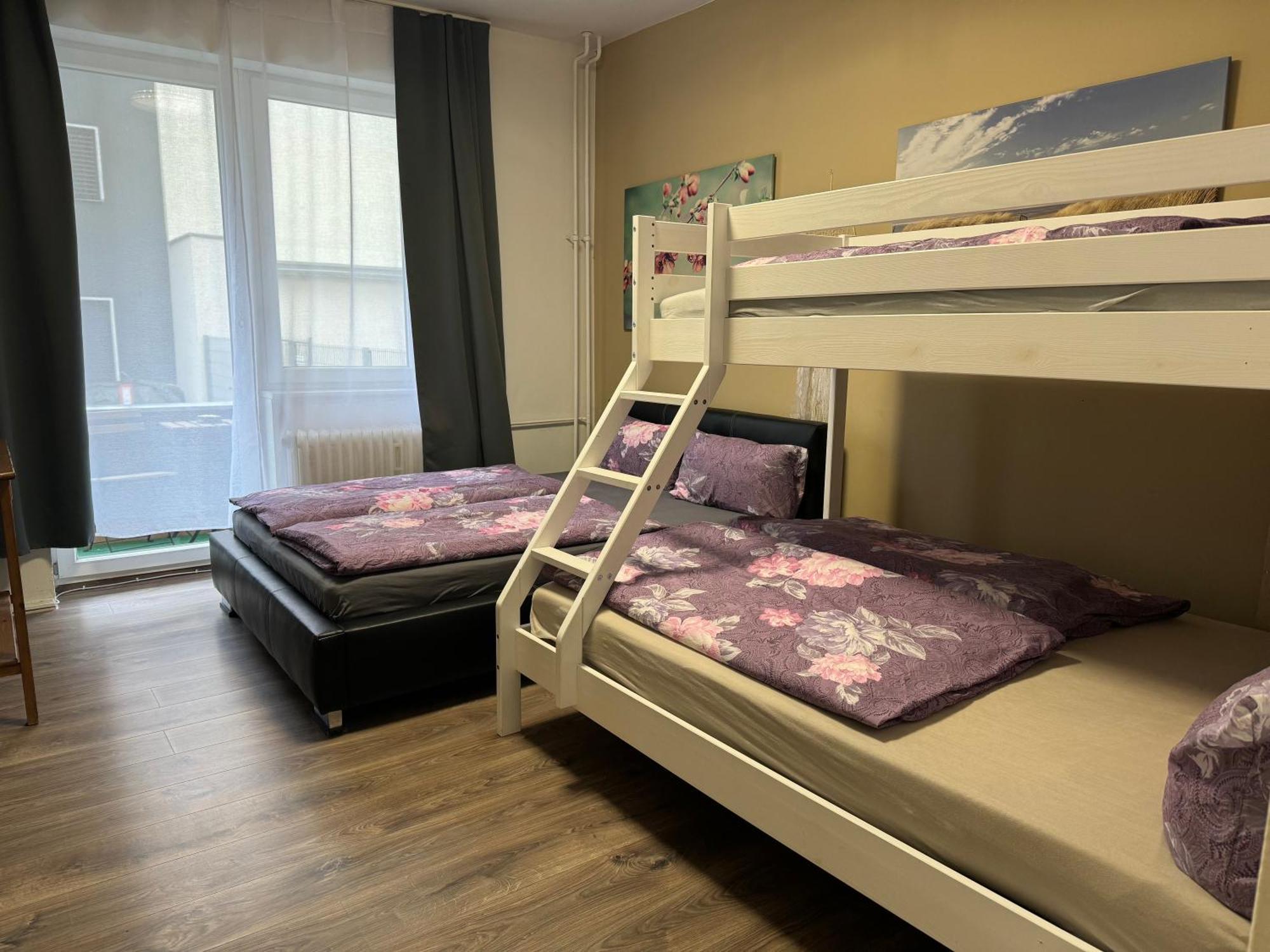 Berlin Pur - Wohnung Fuer Bis Zu 12 Personen Exteriér fotografie